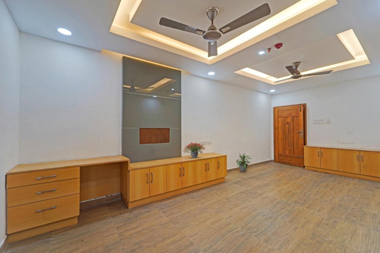 Hotel O J2 Service Apartment Chennai Exterior photo